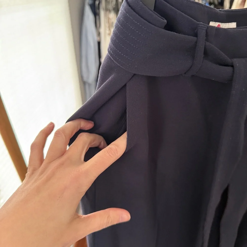 Boden Hampstead Wide Leg Navy Trousers - Picture 5 of 9